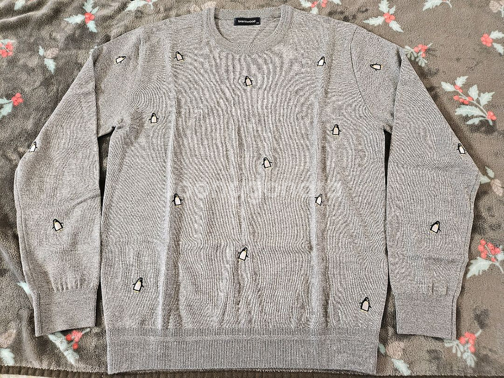 [100]새제품 코오롱 브렌우드 펭귄 자수 남성니트 그레이--2