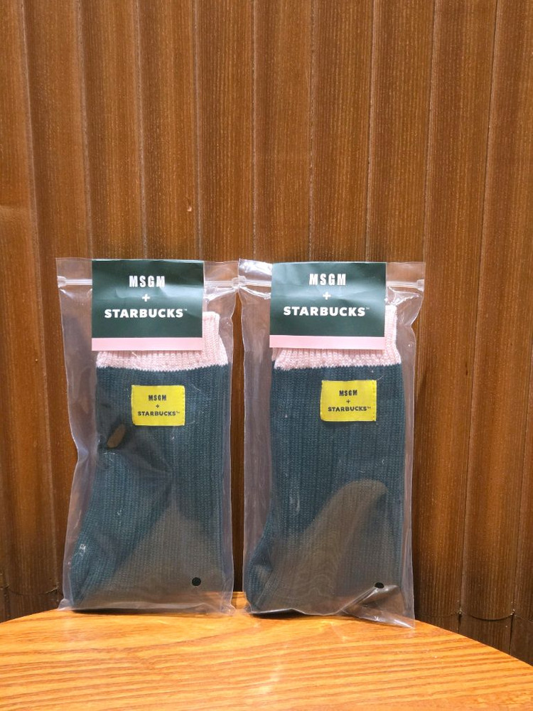 MSGM + 스타벅스 그린 블랭킷 그린 양말 미사용 새상품--2