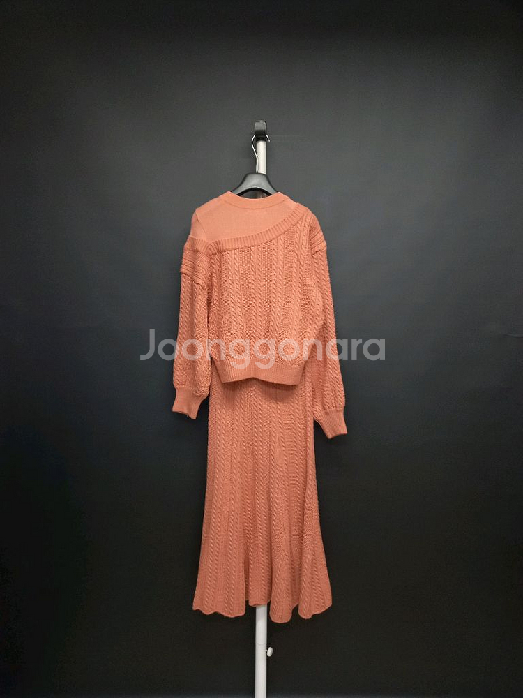 에고이스트 춘추동 니트 스커트 셋업 55.66--1