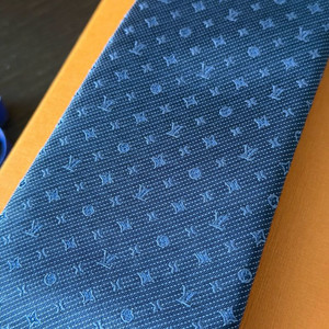 루이비통 M70953 모노그램 클래식 블루 넥타이 / 새상품 미개봉