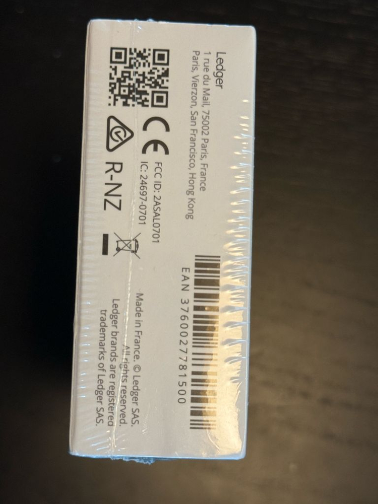 미개봉 Ledger Nano X 이미지