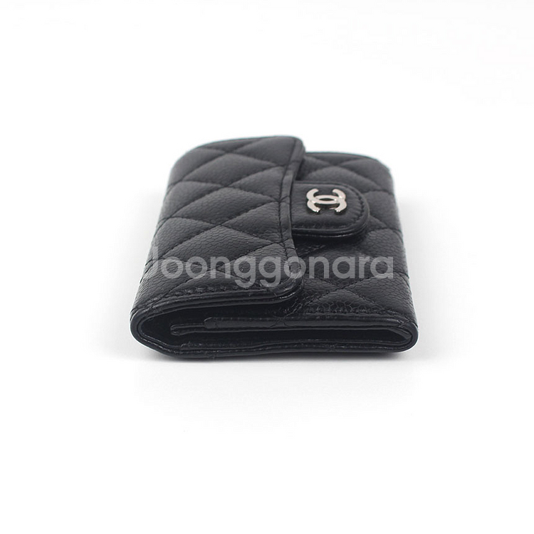 [중고명품다올] 샤넬 클래식 캐비어 똑딱이 플랩 카드 지갑 블랙 은장 23번대 AP0214--2