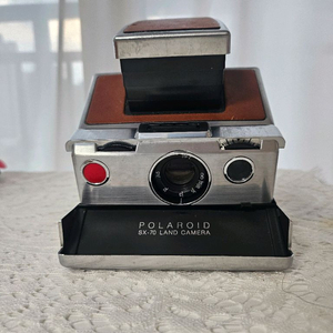 폴라로이드SX-70