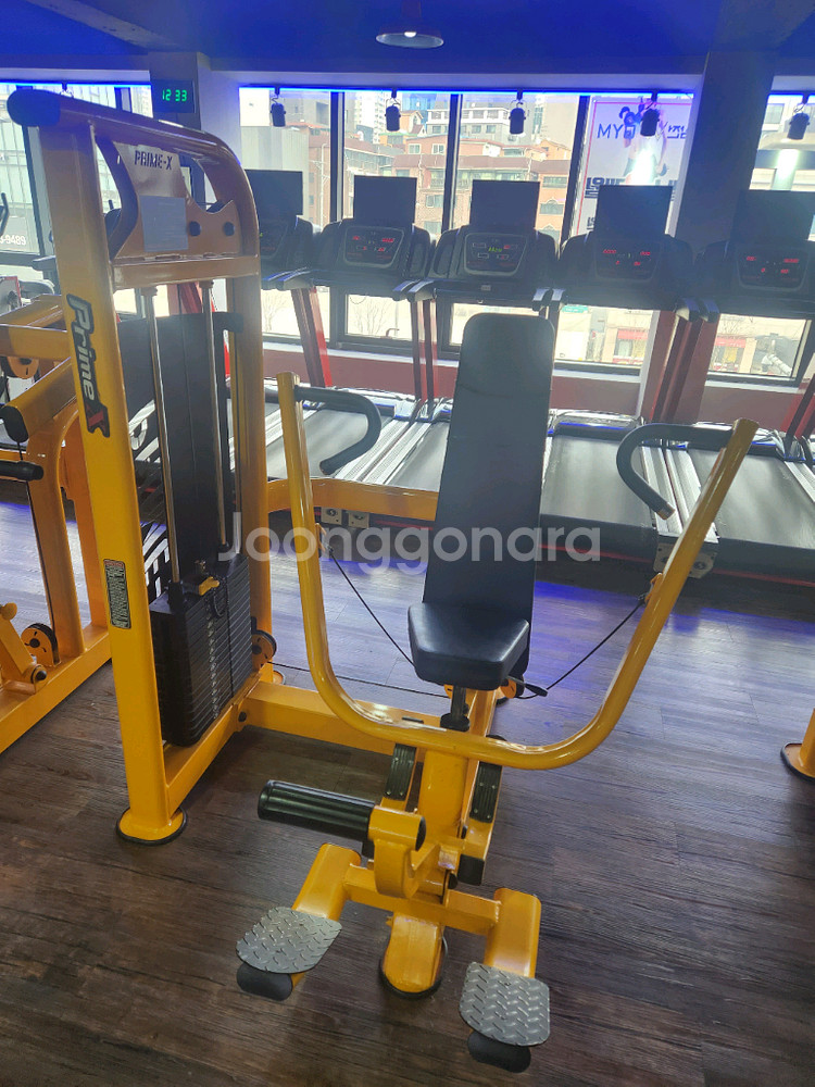 레그프레스,레그익스텐션,체스트프레스 판매합니다--2