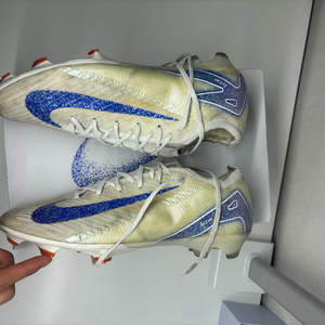 나이키 머큐리얼 베이퍼 16