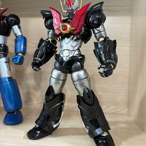 센티넬 마징카이저 재판 펀매합니다