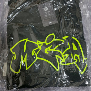 미세스그린애플 내한 후드티 XL 미개봉 새상품팝니다.