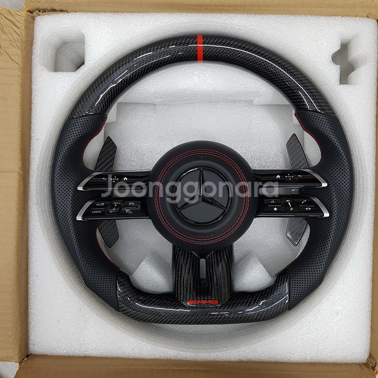 메르세데스 벤츠 커스텀카본핸들 열선없는타입 팝니다--0