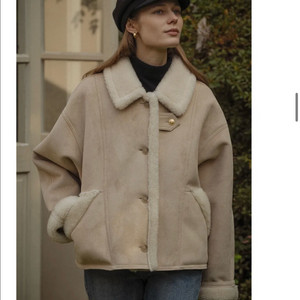 틸아이다이 무스탕