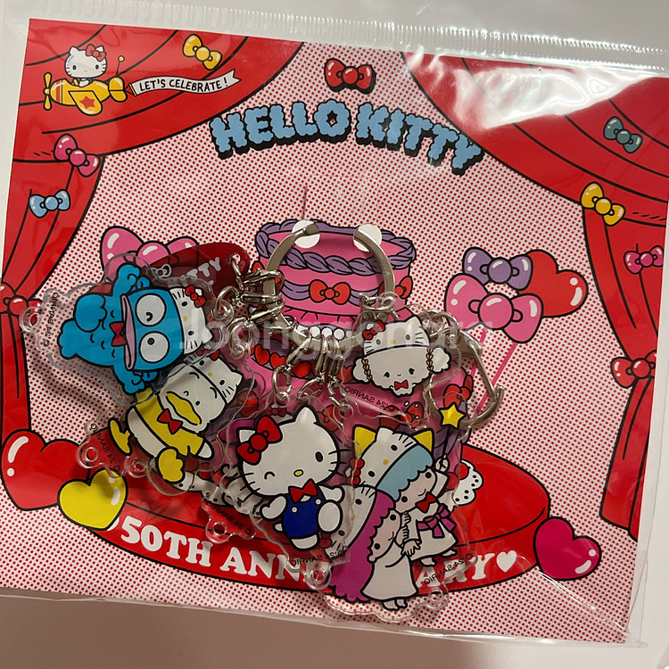 헬로키티 50주년 팝업 한정 아크릴 키링 세트 일괄--1