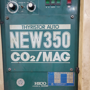 CO2/MAG 용접기 350A, 효성중공업 94년식 입니다. 선길이 약5m정도 입니다.