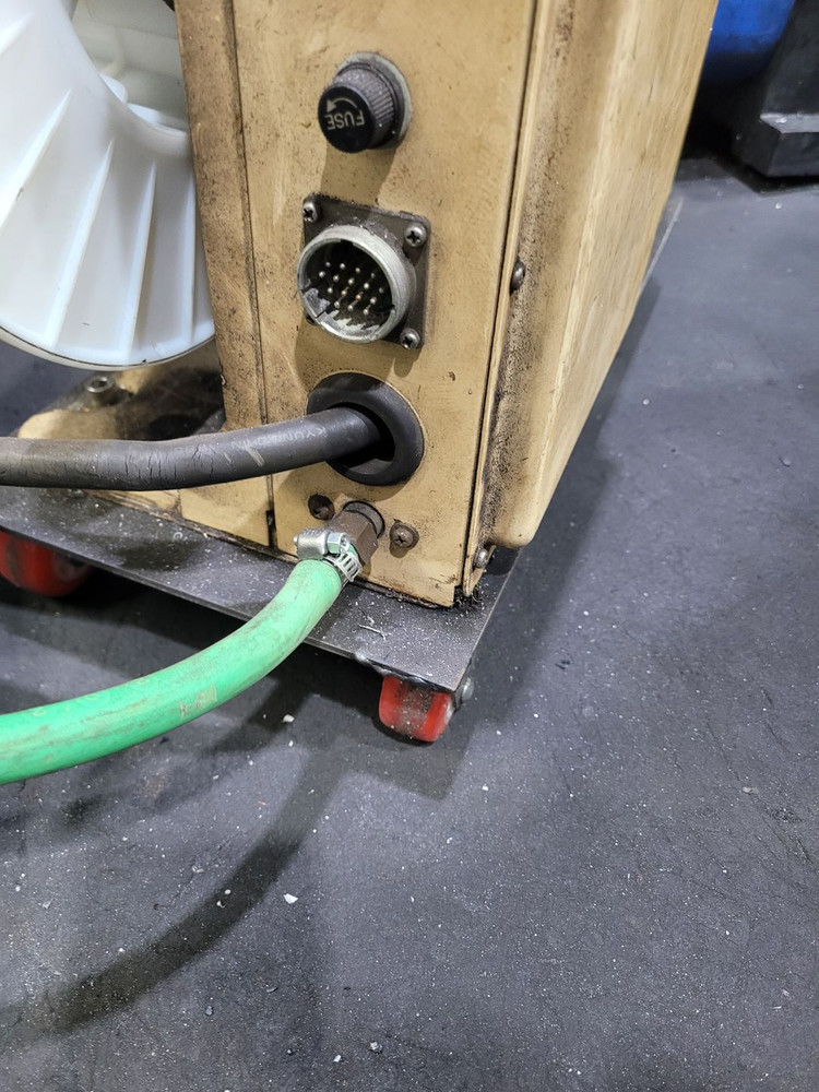 CO2/MAG 용접기 350A, 효성중공업 94년식 입니다. 선길이 약5m정도 입니다.--6