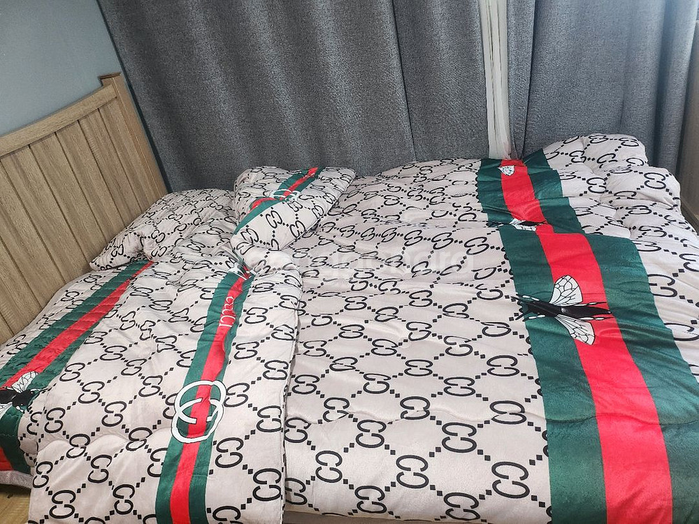구찌 GG 패턴 침구세트.새제품--0