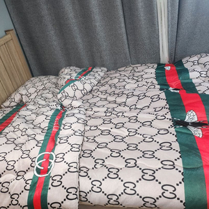 구찌 GG 패턴 침구세트.새제품