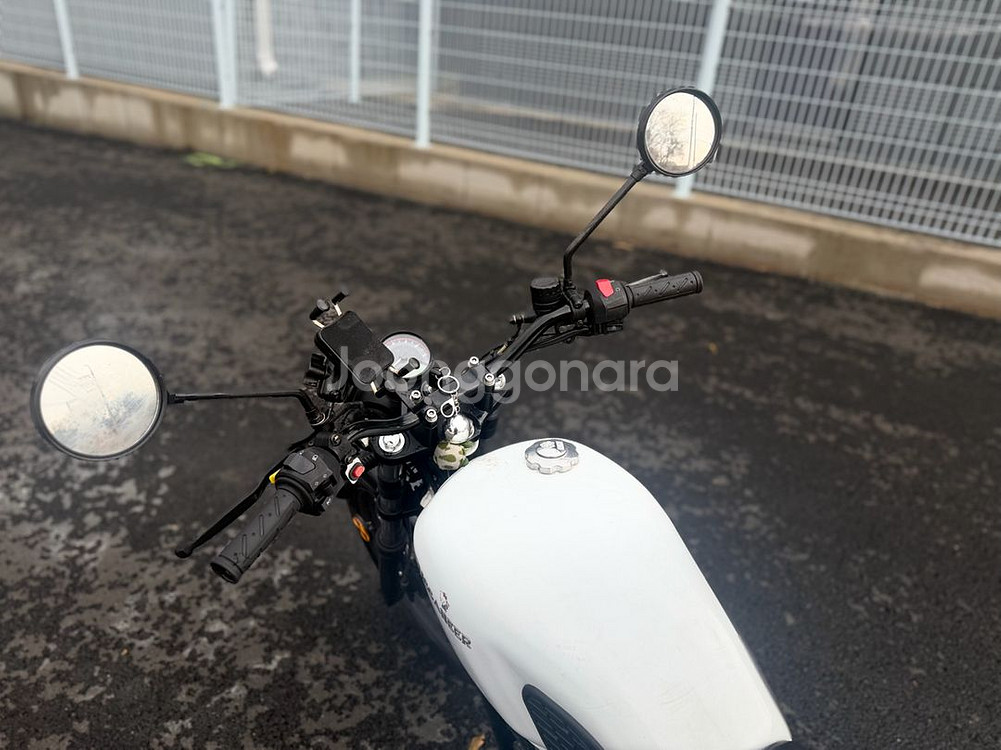 부캐너125/22년식/1만km--6