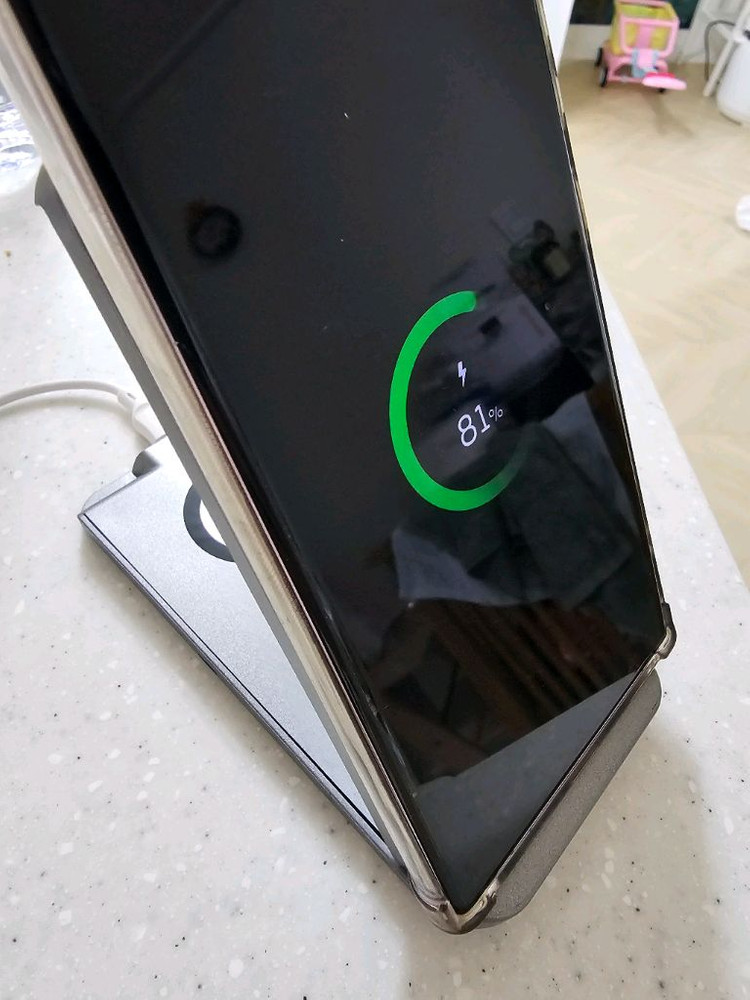 Re:QM 무선 충전 거치대 판매합니다--3