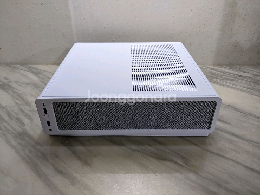 프렉탈 디자인 릿지 Fractal Design Ridge (화이트) SFF PC 케이스 컴퓨터 케이스 itx 전용--1