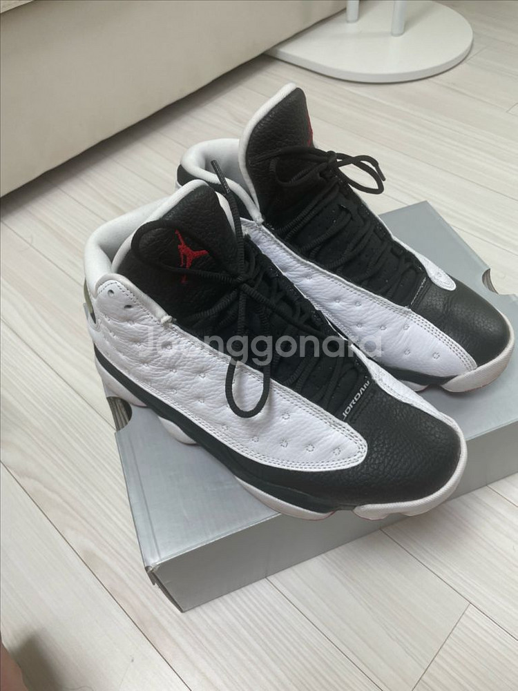 조던13 히갓입니다 18년도 레트로버전입니다 260--0