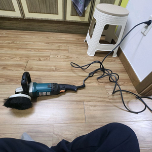 마키타 9227CB 6인치 유선 자동차 광택기