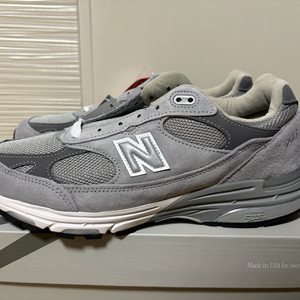 뉴발란스 993 국내공홈 제품 280 판매합니다