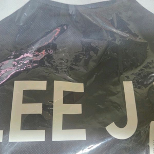 농구 국가대표 어센틱 유니폼 115사이즈 NO.9 이정현 마킹 팝니다./ No.33 이승현 뱃지 덤