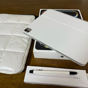 급처 아이패드 프로 7세대 M4 1tb 셀룰러 매직키보드펜슬