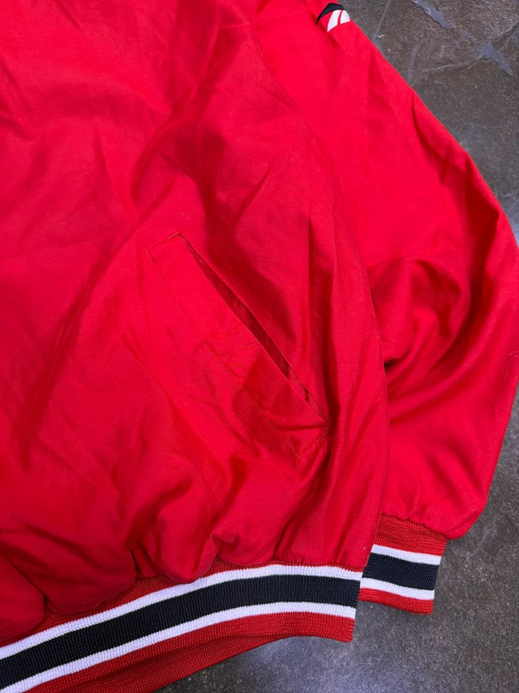 리복 클래식 올드스쿨 V넥 숄더 자수 웜업 바람막이 M--3