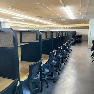 독서실 책상 70개 판매합니다!