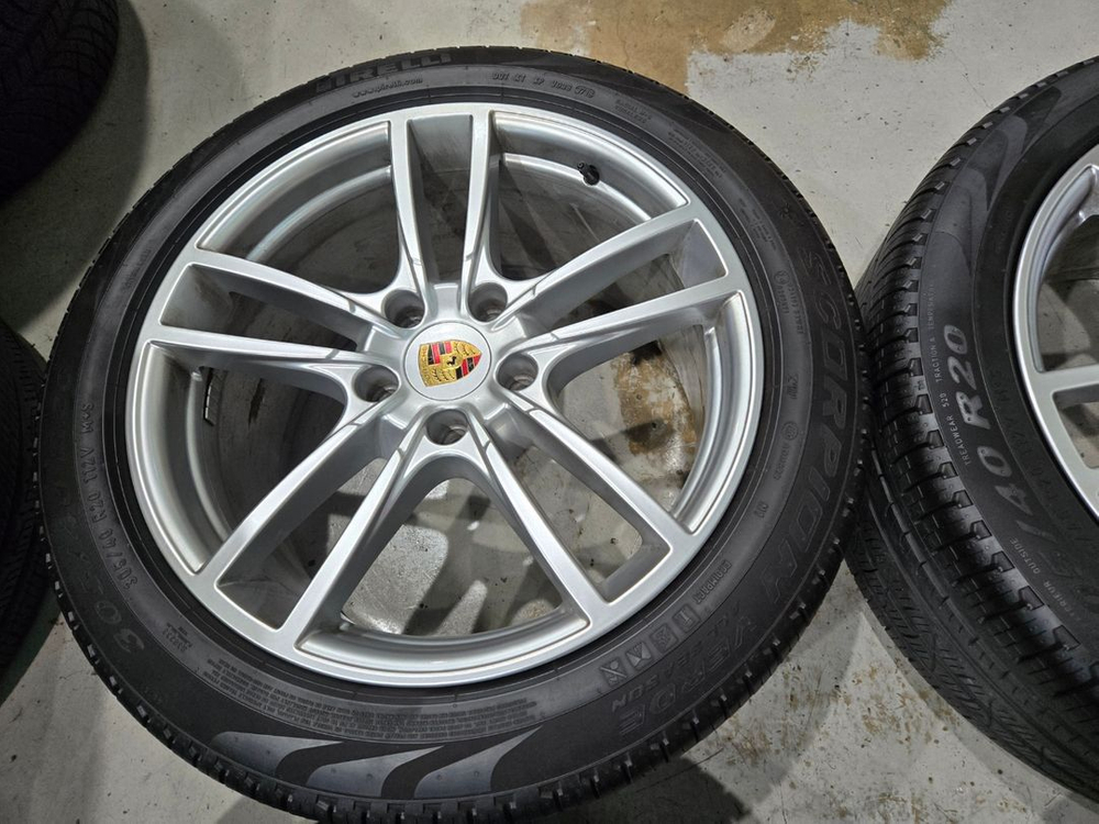 포르쉐 카이엔 9Y0 20인치 순정 휠타이어 판매합니다--3