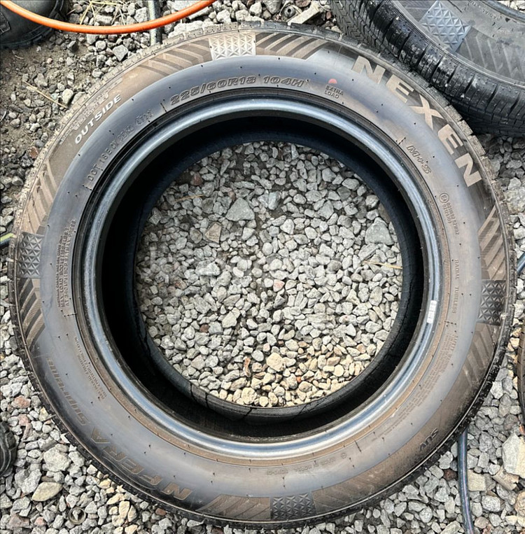 225 60 18중고타이어한대분2256018--3