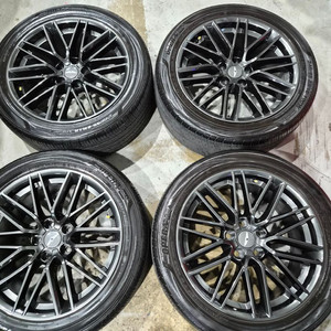 제네시스G70 18인치 순정 휠타이어 판매합니다