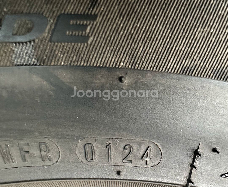 235 55 17중고타이어한대분2355517--3