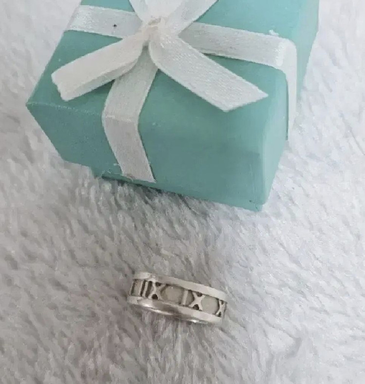 티파니앤코 정품 여성 아틸라스 실버 명품반지 7.5호--1