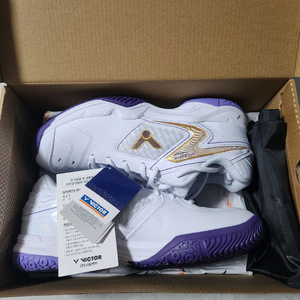 빅터 배드민턴화 P9200TD 사이즈260