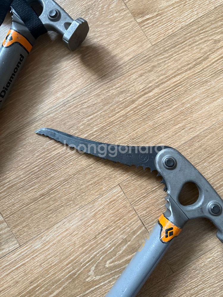 블랙다이아몬드 피켈 2개--1