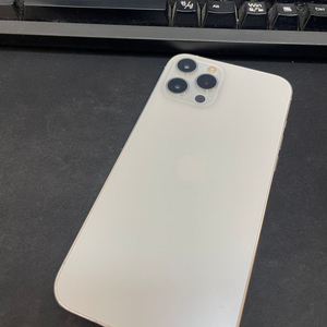 아이폰12프로맥스 실버 512GB 가성비좋은 중고38만3천팝니다.