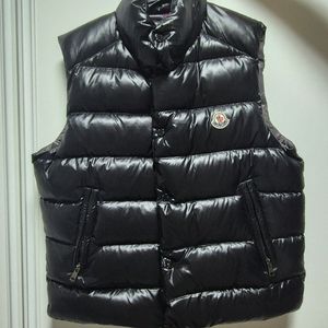 몽클레어 패딩조끼 2사이즈 95사이즈