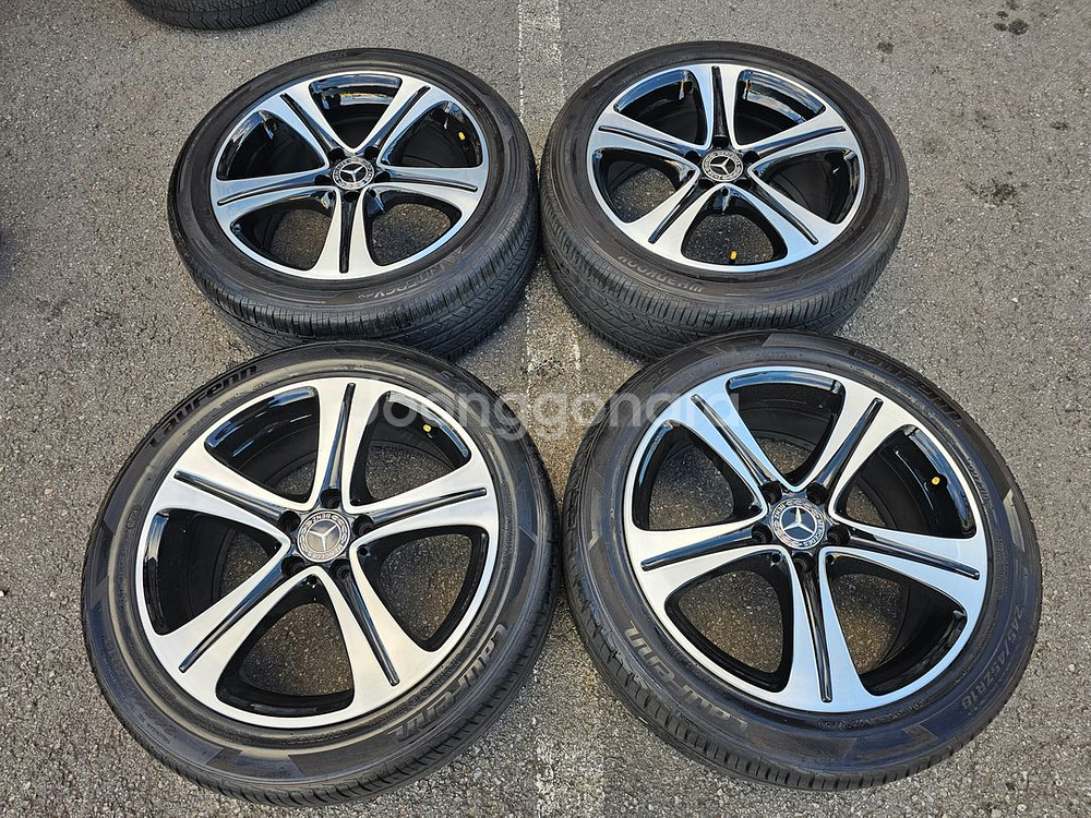 #벤츠 E클래스 W213 18인치 순정 휠타이어 팝니다.245 45 18--0