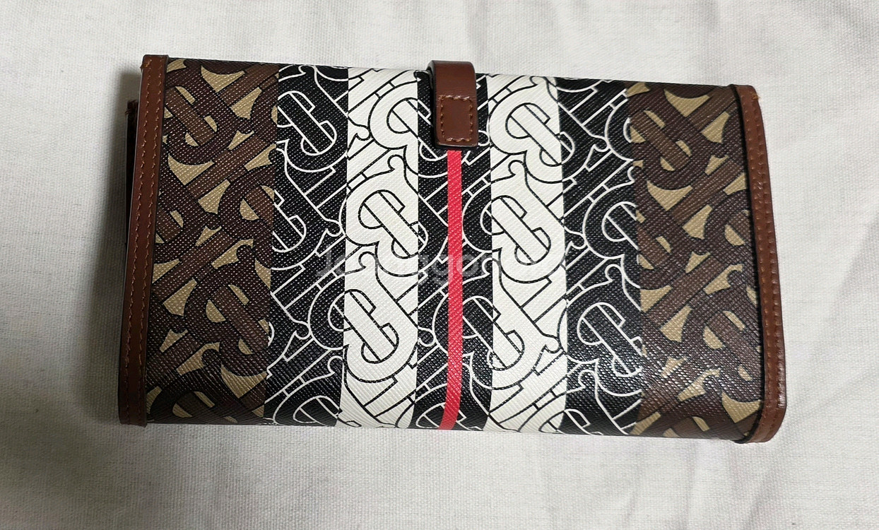 버버리 정품 장지갑--2