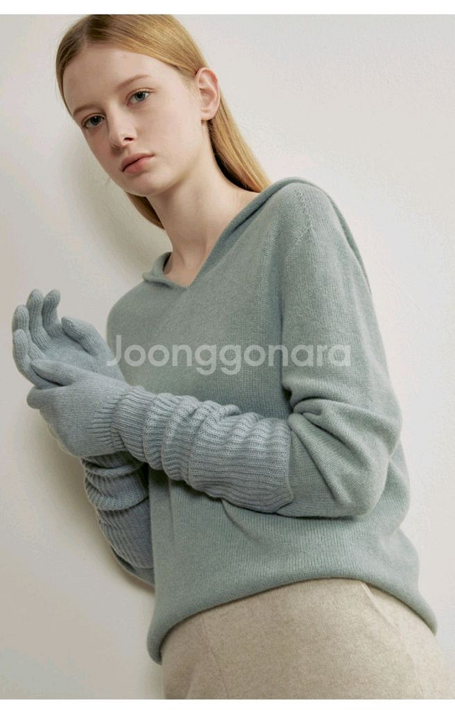 (새상품) 한섬 더캐시미어 홀가먼트 니트 장갑 워머 세트--0