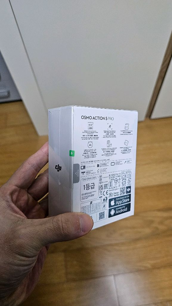 [미개봉] DJI 오즈모 액션5 프로 에센셜 콤보--1