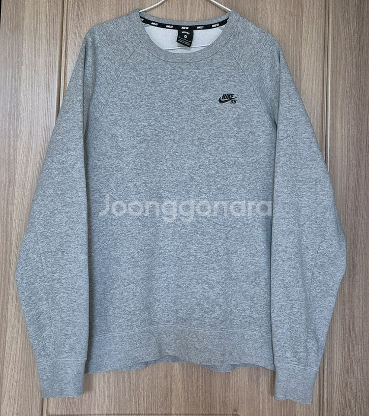 나이키 SB 맨투맨 M(공용가능)--0