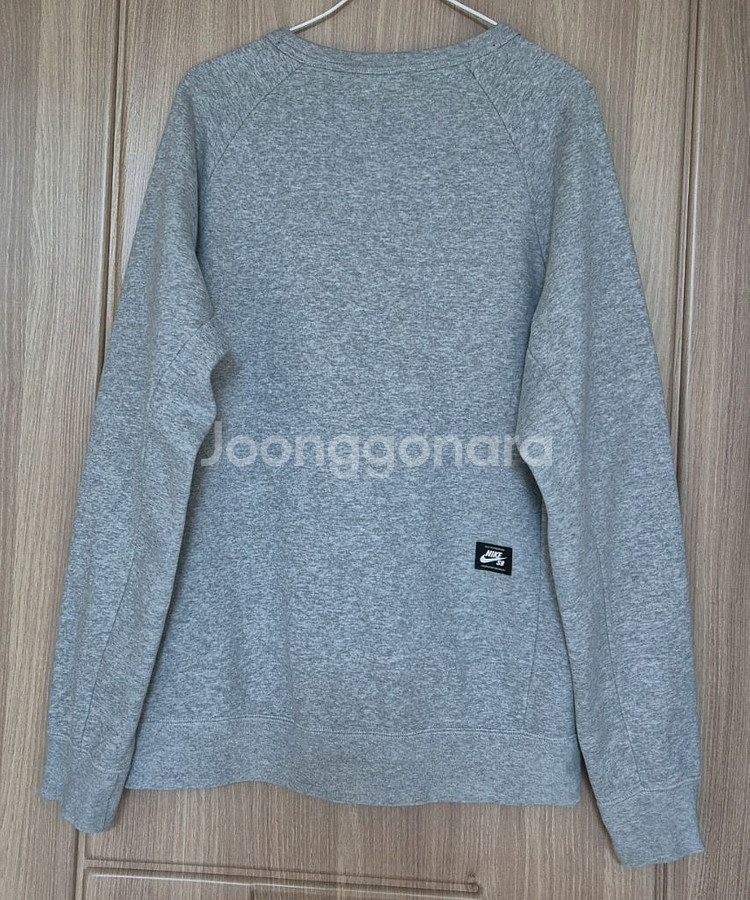 나이키 SB 맨투맨 M(공용가능)--1