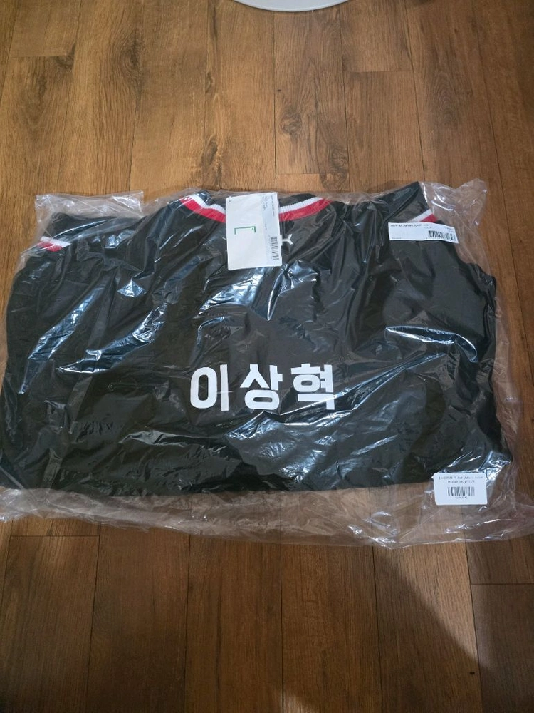 T1 페이커 유니폼 미개봉 새제품들 팝니다. 이미지