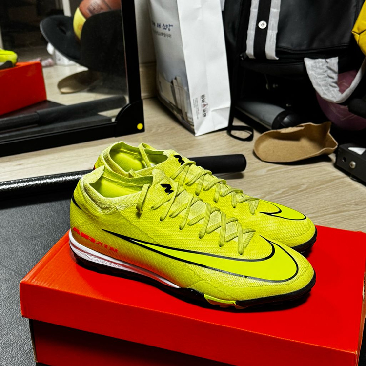 나이키 머큐리얼 베이퍼 16프로 tf 풋살화 255 이미지