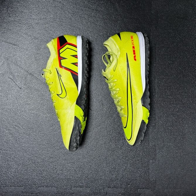 나이키 머큐리얼 베이퍼 16프로 tf 풋살화 255 이미지