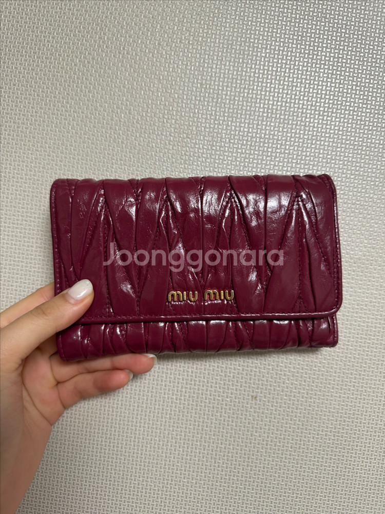 미우미우 마테라쎄 장지갑--0