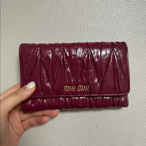 미우미우 마테라쎄 장지갑