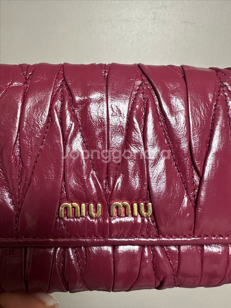 미우미우 마테라쎄 장지갑--2