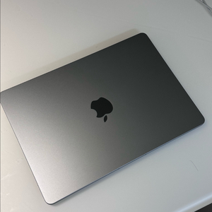 맥북 에어 M2 13인치 8GB/512GB